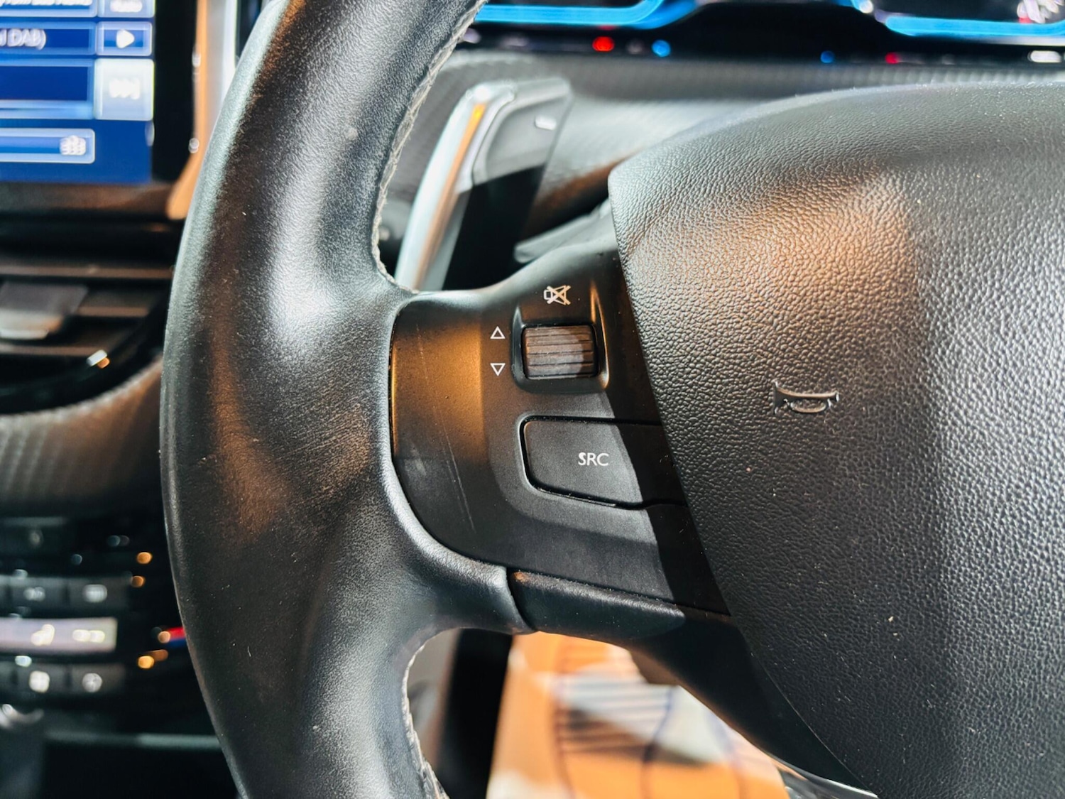 Used Peugeot 2008 2016 for sale - 76633760: Photo 20