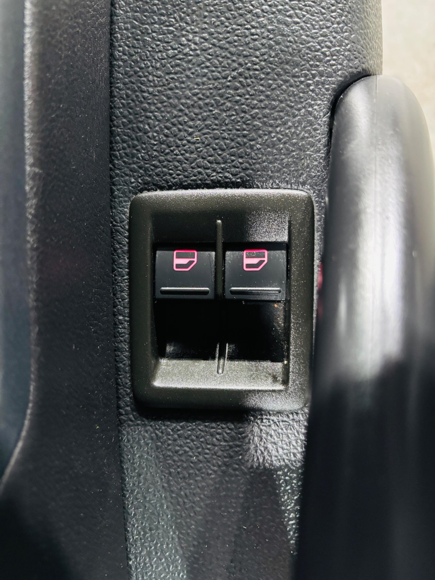 Used Volkswagen Scirocco 2013 for sale - 76993407: Photo 17