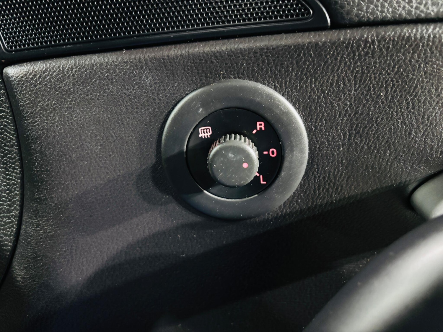 Used Volkswagen Scirocco 2013 for sale - 76993407: Photo 19