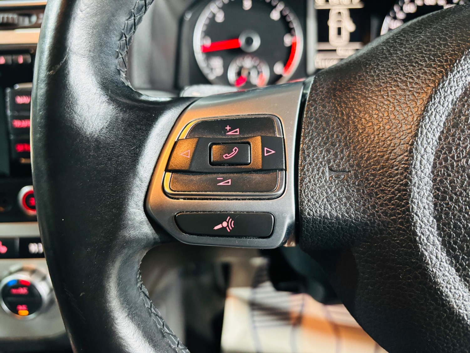 Used Volkswagen Scirocco 2013 for sale - 76993407: Photo 23