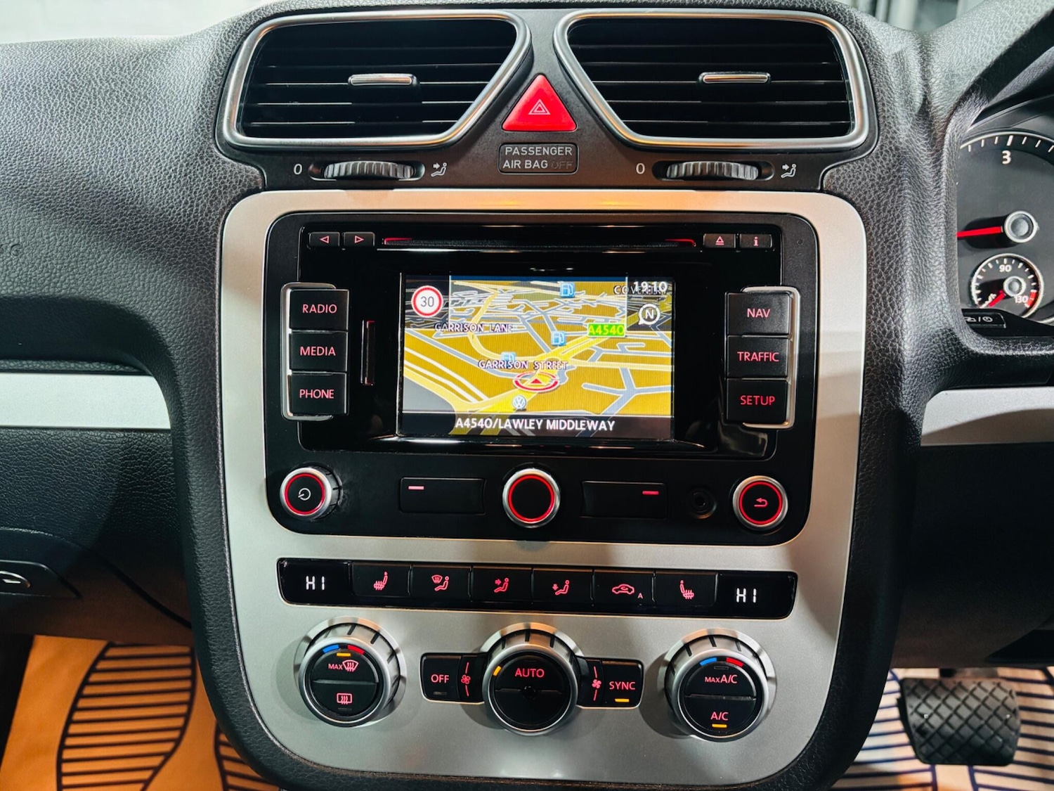 Used Volkswagen Scirocco 2013 for sale - 76993407: Photo 24