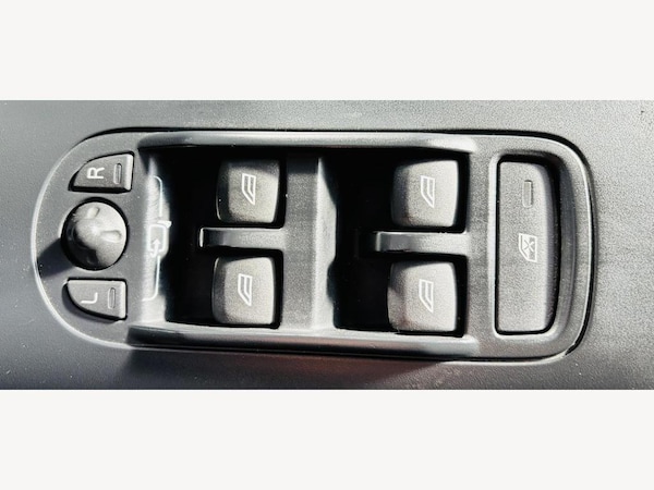 Used Land Rover Freelander 2 2011 for sale - 75232683: Photo 27