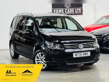 Used Volkswagen Touran 2015 for sale - 78922342: Photo