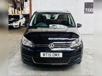 Used Volkswagen Touran 2015 for sale - 78922342: Photo