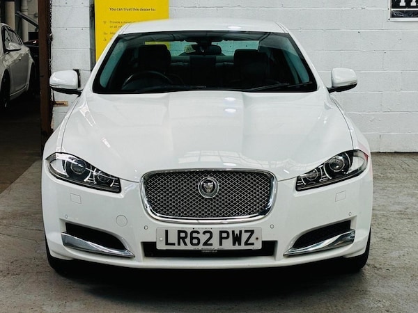 Used Jaguar XF 2012 for sale - 76189185: Photo 2