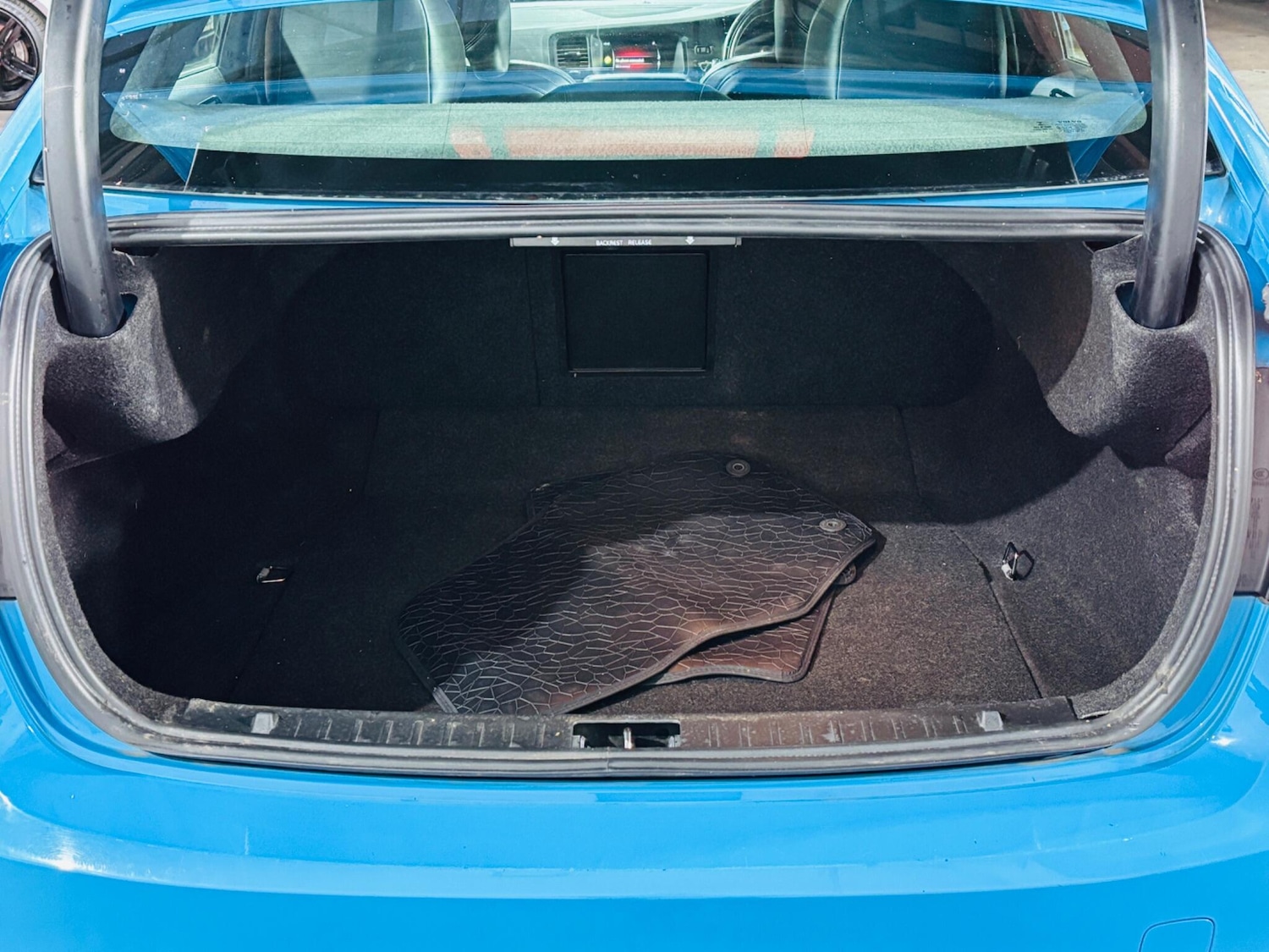 Used Volvo S60 2014 for sale - 76866397: Photo 31