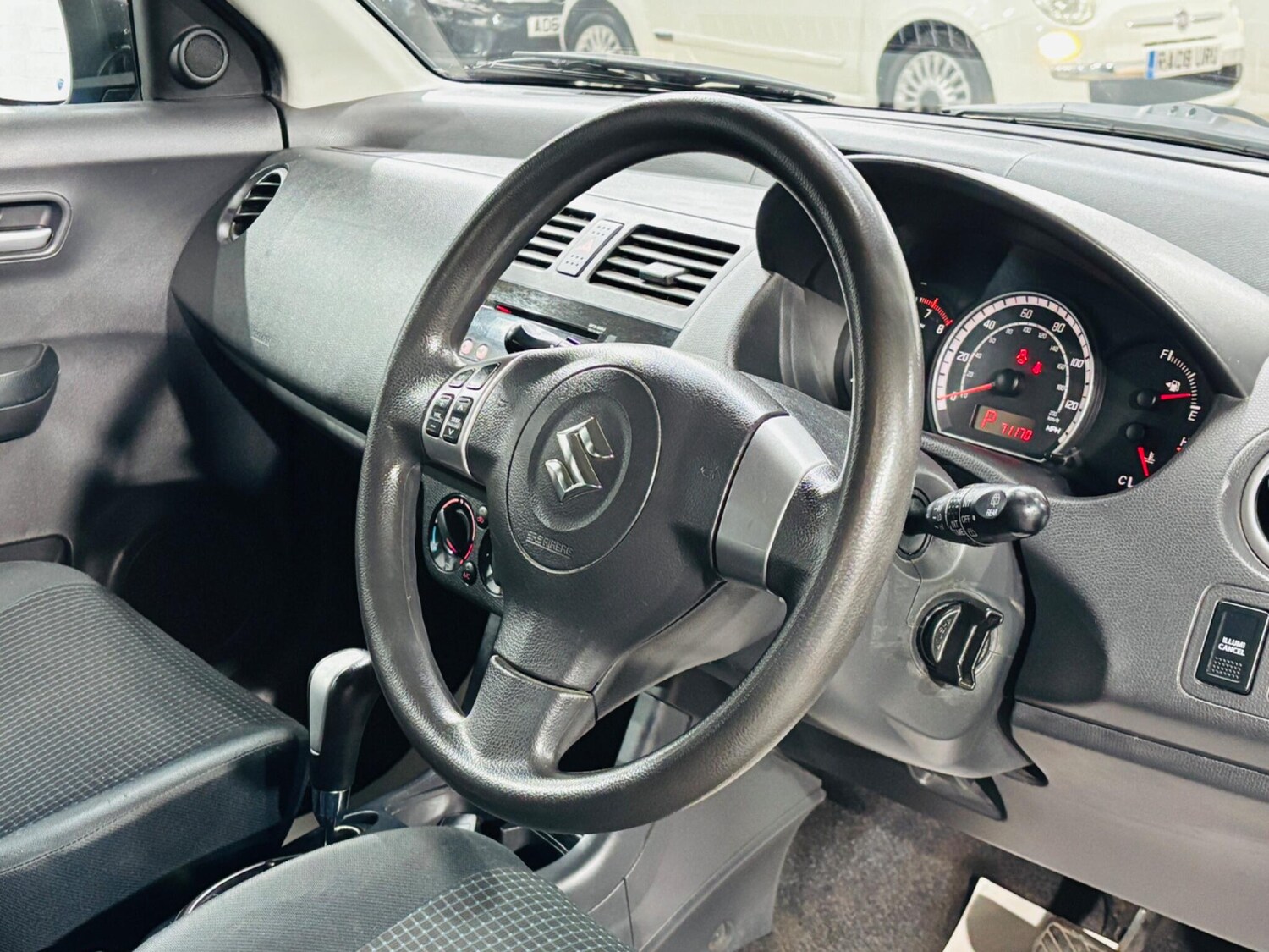 Used Suzuki Swift for sale - 77574549: Photo 11