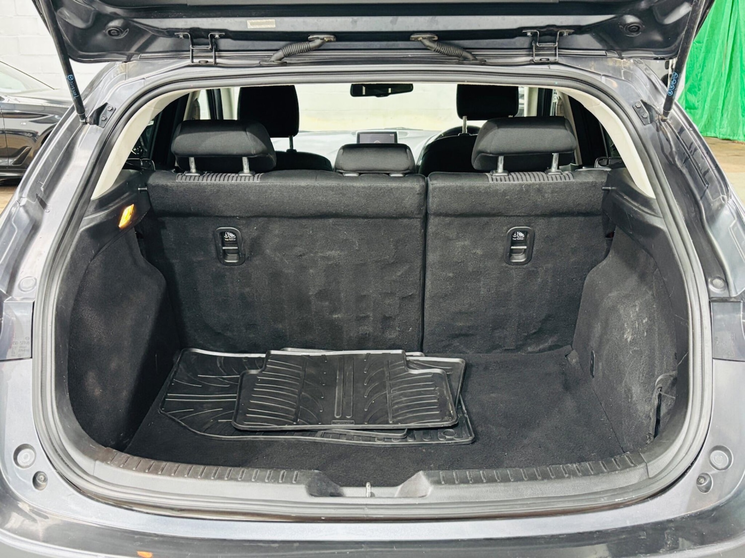 Vehicle 33