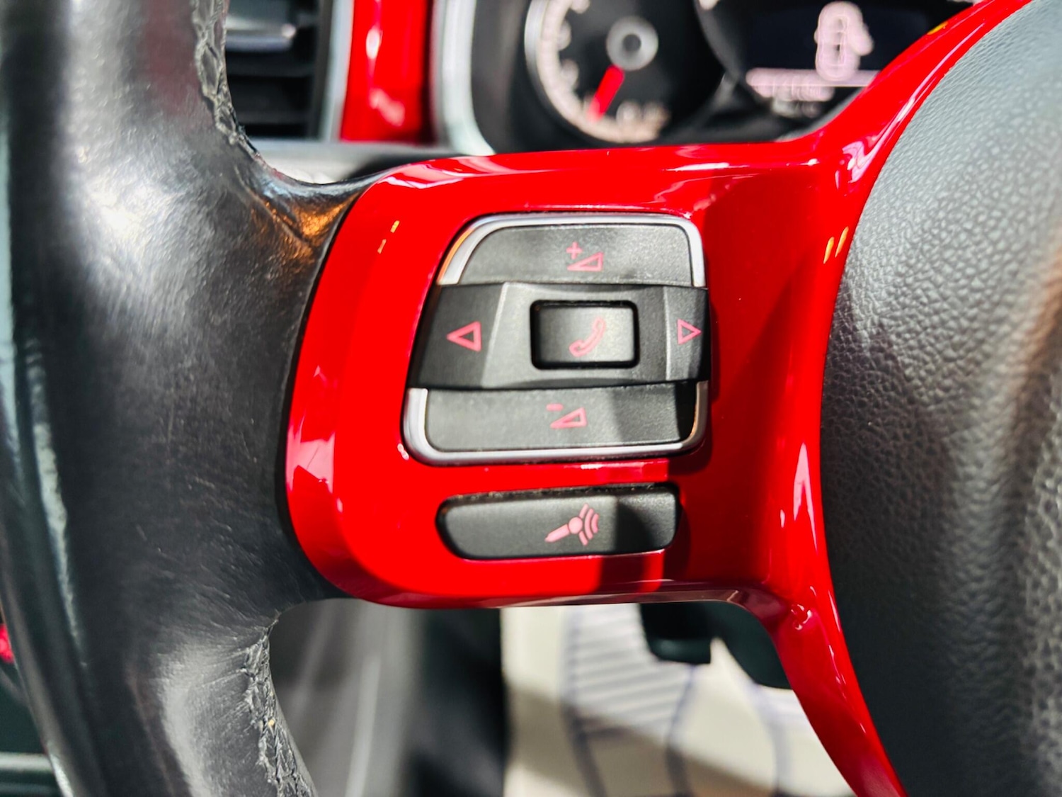 Used Volkswagen Beetle 2013 for sale - 76995416: Photo 21