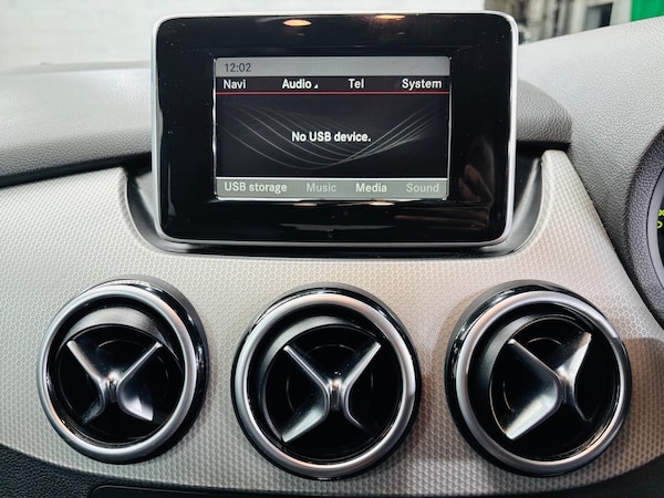 Used Mercedes-Benz B-Class 2014 for sale - 76247584: Photo 25