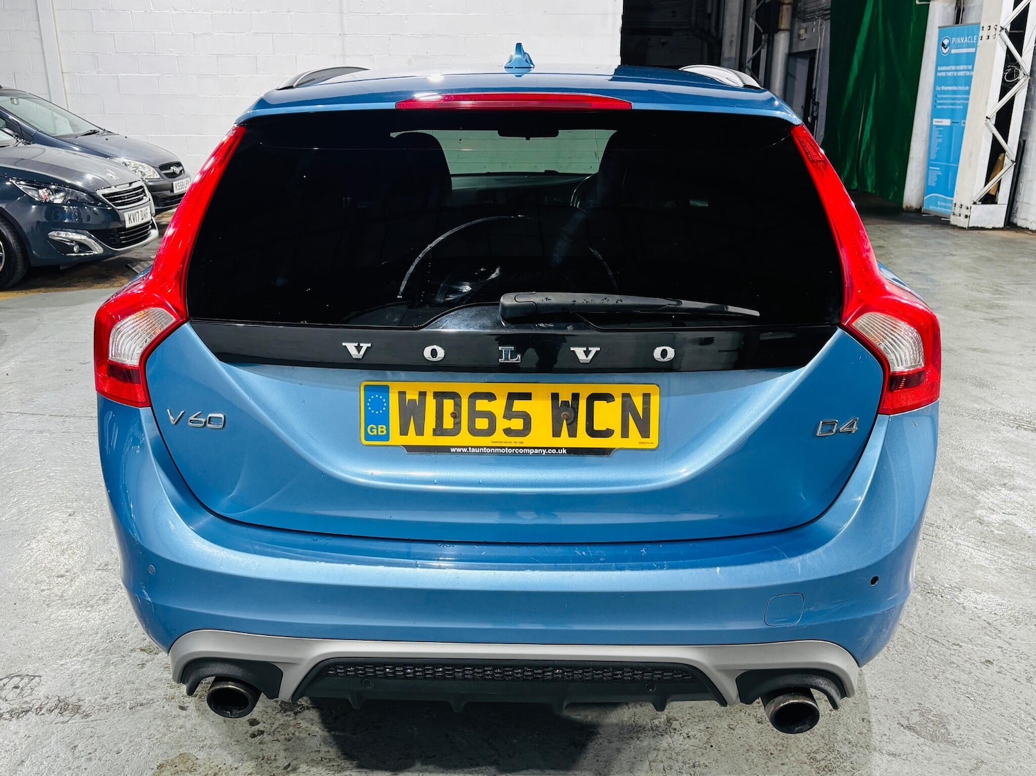 Used Volvo V60 2015 for sale - 76990658: Photo 6