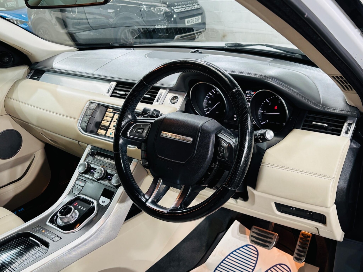 Used Land Rover Range Rover Evoque 2013 for sale - 78007541: Photo 11