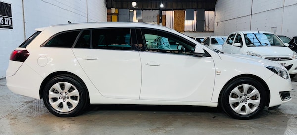 Used Vauxhall Insignia 2015 for sale - 76041695: Photo 8