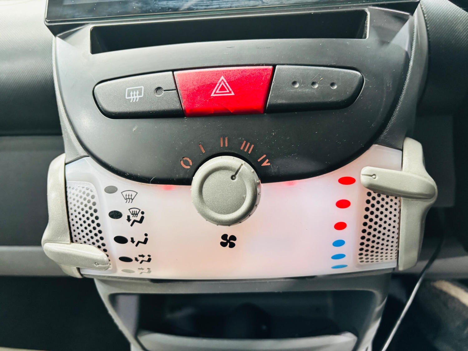 Used Peugeot 107 2010 for sale - 78047375: Photo 18