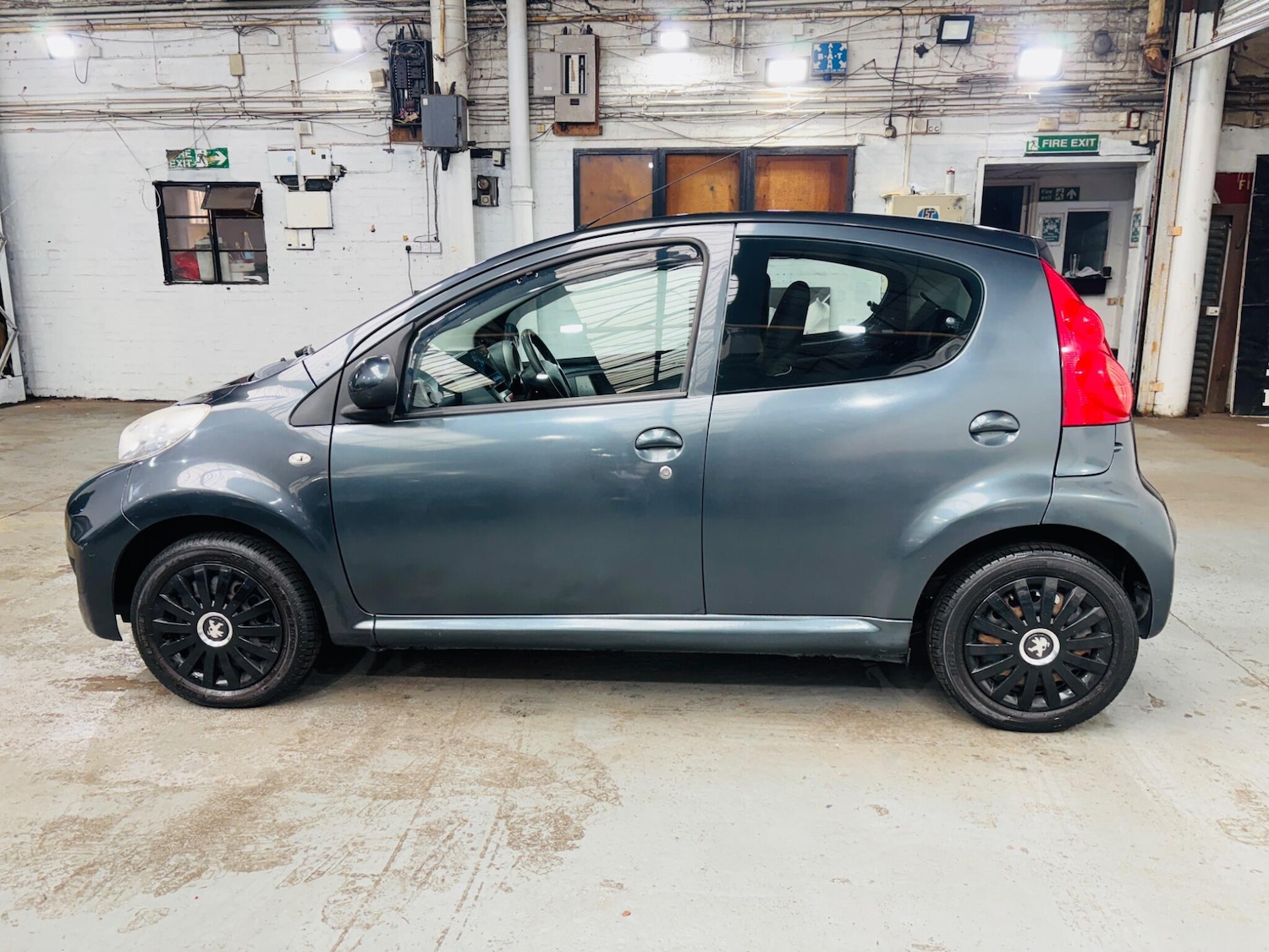 Used Peugeot 107 2010 for sale - 78047375: Photo 9