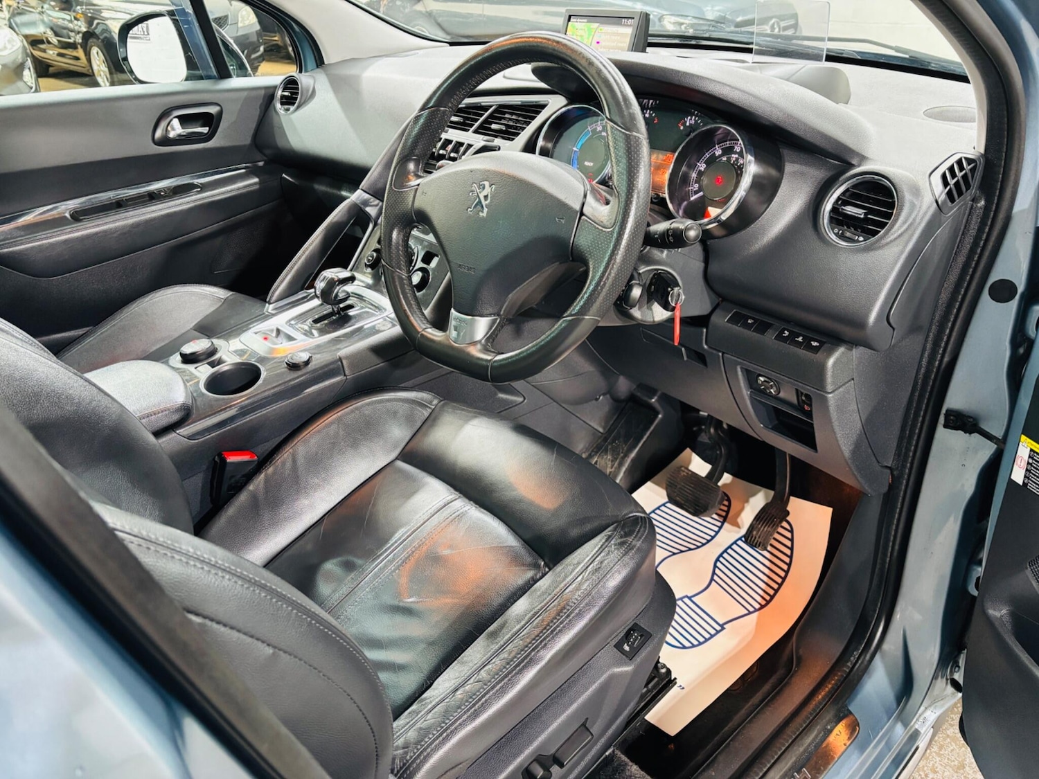 Used Peugeot 3008 2012 for sale - 77753600: Photo 10