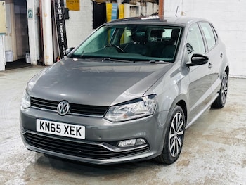 Used Volkswagen Polo 2015 for sale - 75614066: Photo