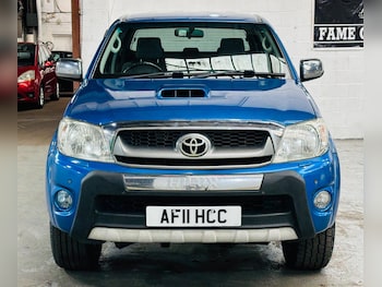 Used Toyota Hilux 2011 for sale - 75768932: Photo