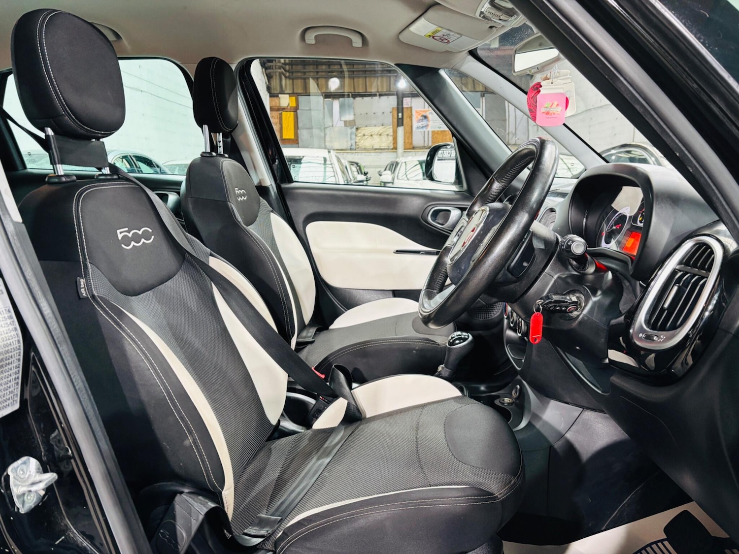 Used Fiat 500L 2015 for sale - 77839434: Photo 13