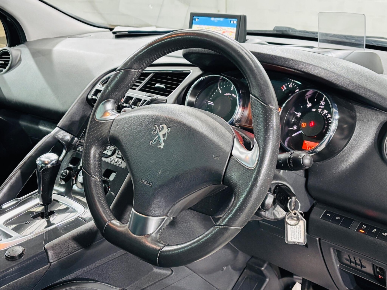 Used Peugeot 3008 2014 for sale - 77440979: Photo 11