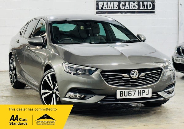 Used Vauxhall Insignia 2017 for sale - 76189204: Photo 1