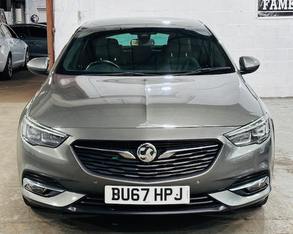 Used Vauxhall Insignia 2017 for sale - 76189204: Photo 2