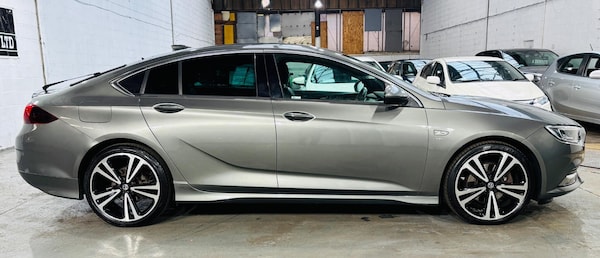 Used Vauxhall Insignia 2017 for sale - 76189204: Photo 8