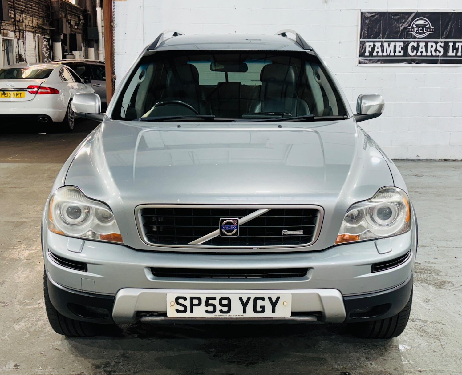 Used Volvo XC90 2009 for sale - 76752528: Photo 2