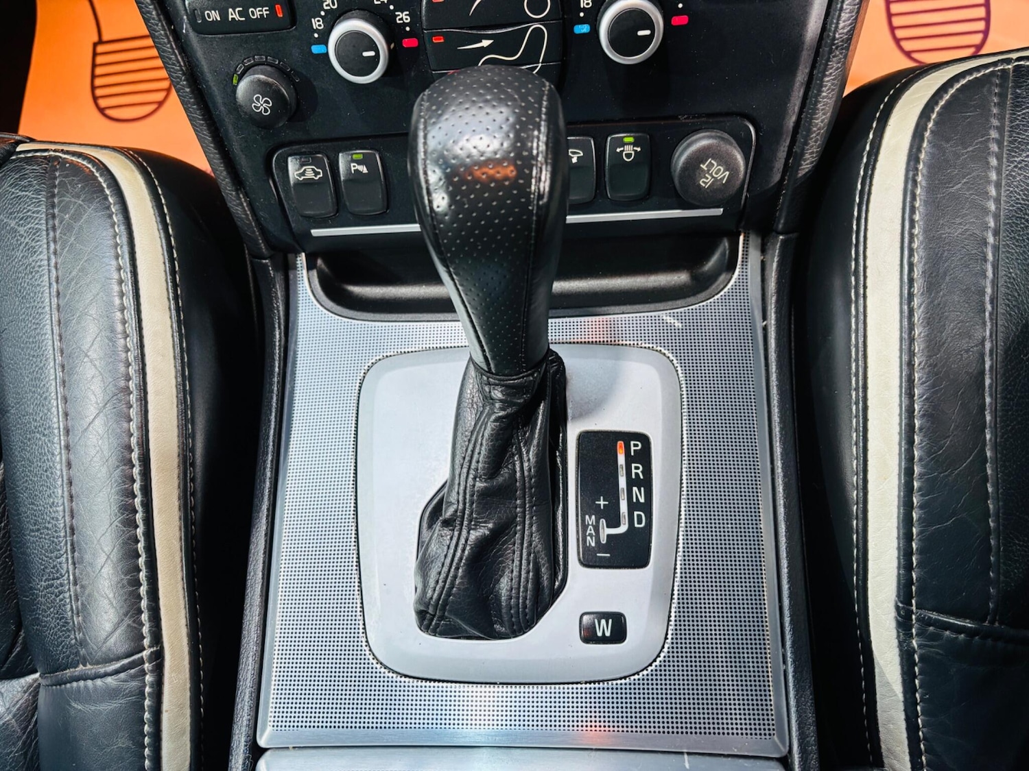 Used Volvo XC90 2009 for sale - 76752528: Photo 25