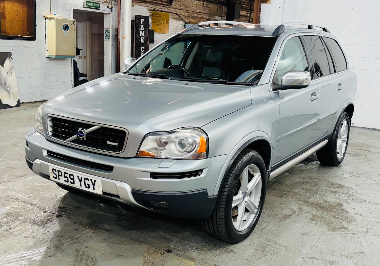 Used Volvo XC90 2009 for sale - 76752528: Photo 4
