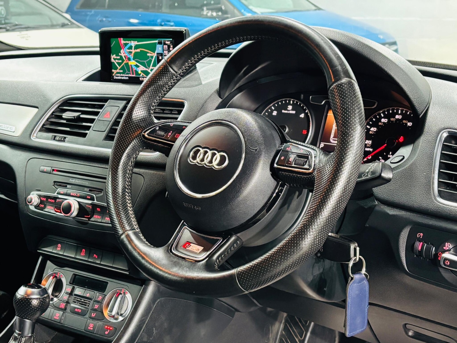 Used Audi Q3 2013 for sale - 76485726: Photo 11