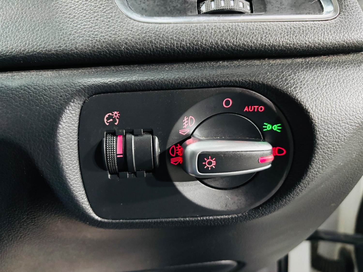 Used Audi Q3 2013 for sale - 76485726: Photo 19