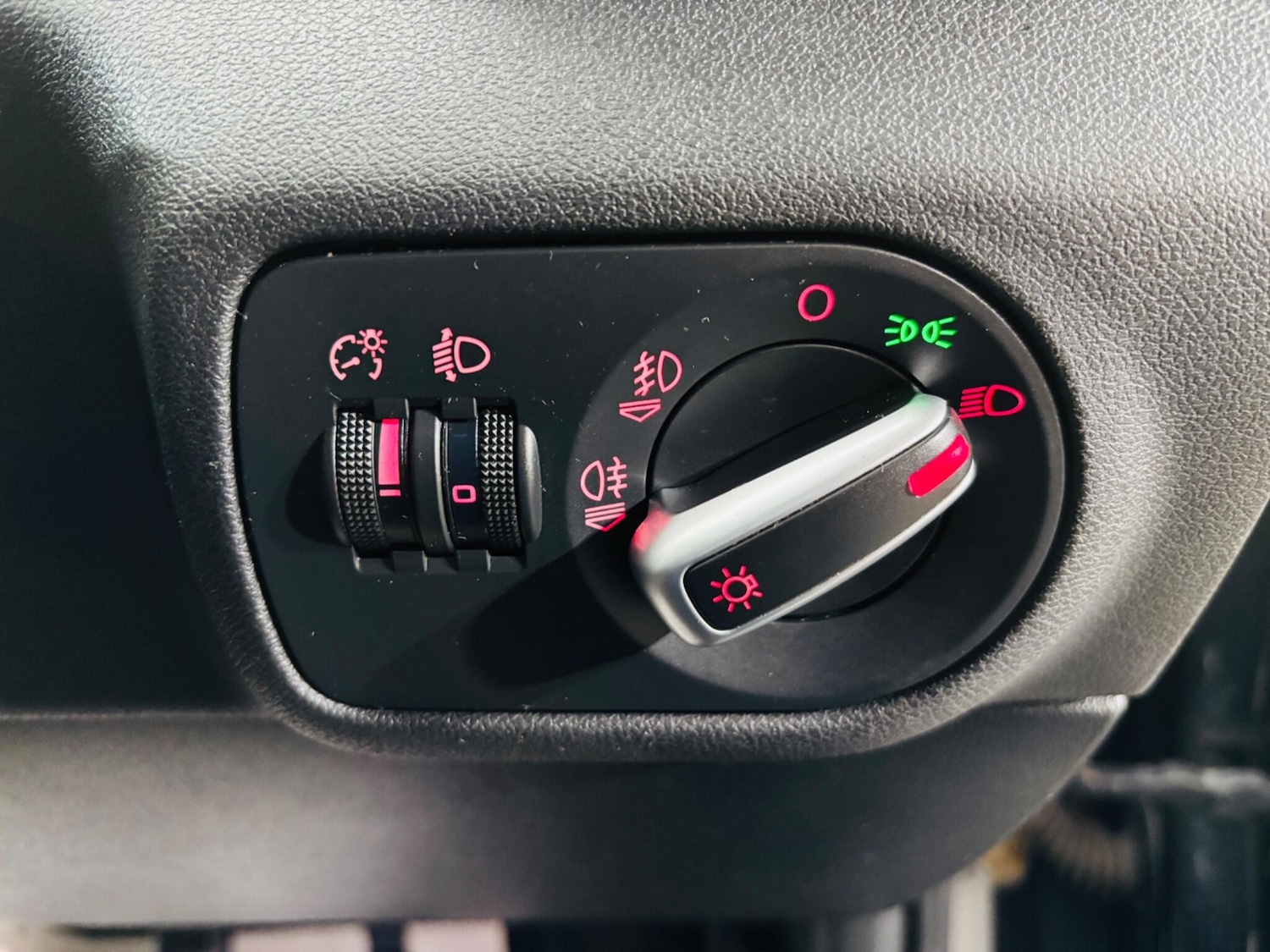 Used Audi A1 2013 for sale - 77645684: Photo 19