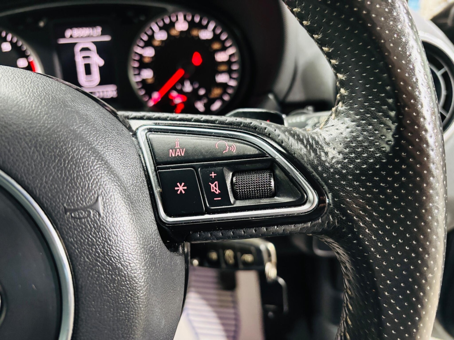 Used Audi A1 2013 for sale - 77645684: Photo 20