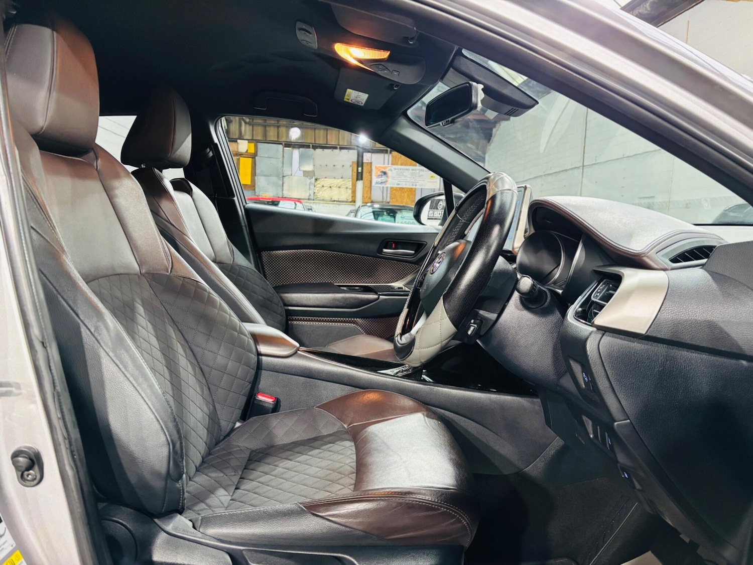 Used Toyota C-HR 2018 for sale - 77626155: Photo 13