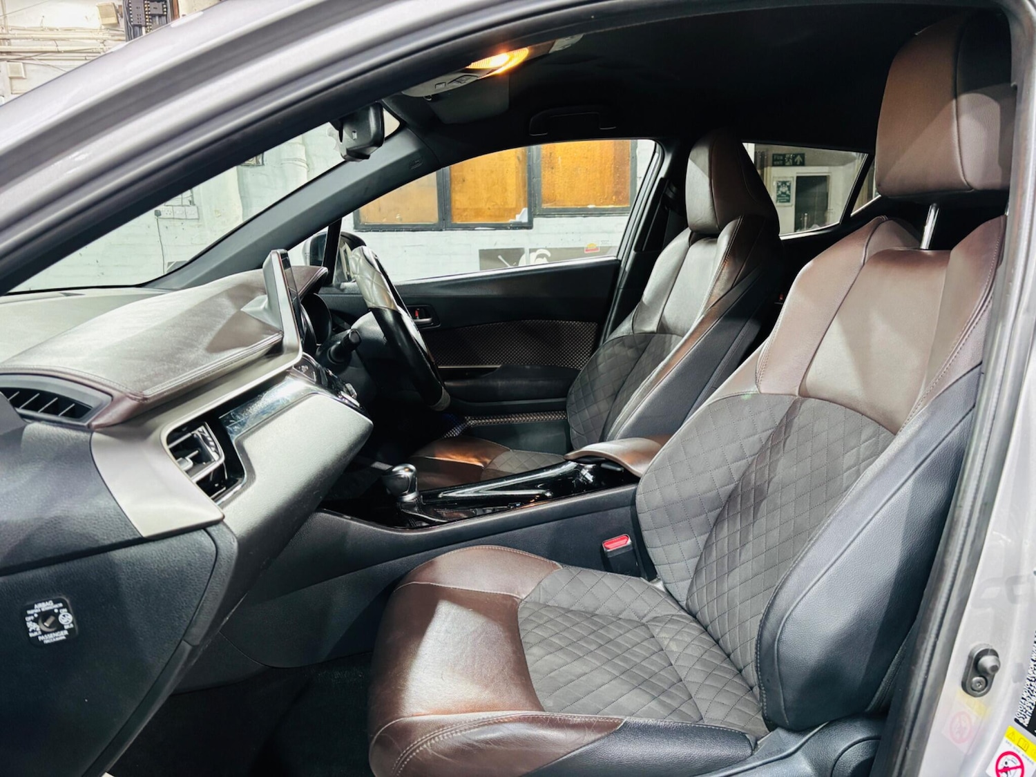 Used Toyota C-HR 2018 for sale - 77626155: Photo 15