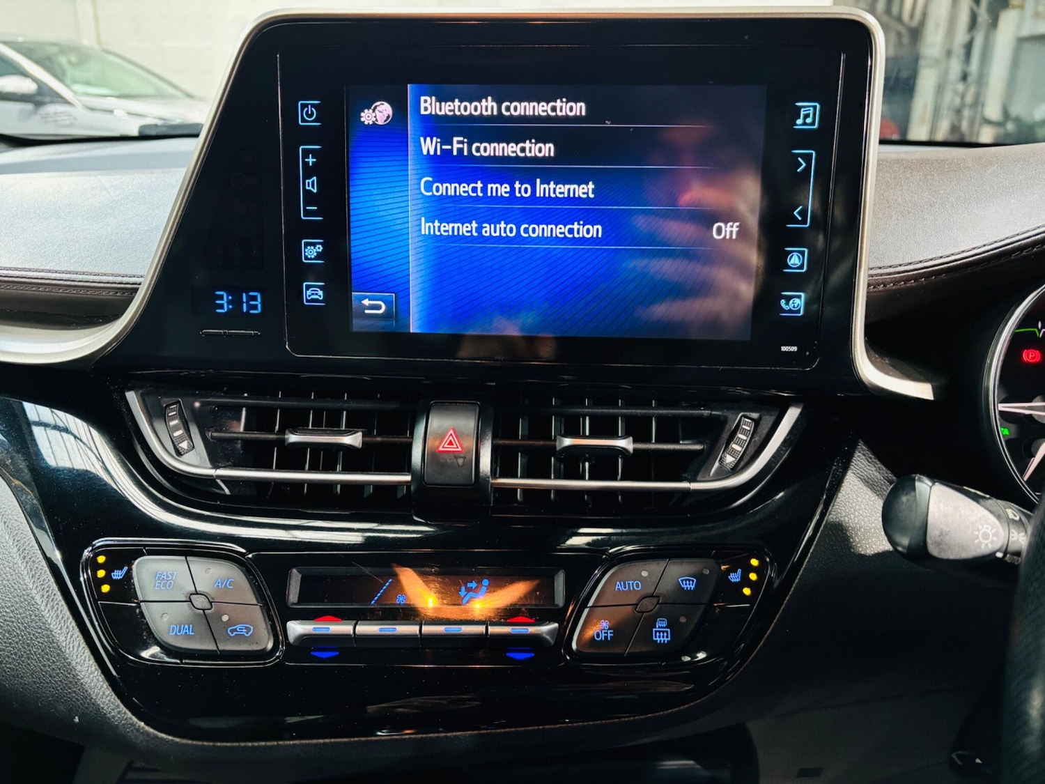 Used Toyota C-HR 2018 for sale - 77626155: Photo 24