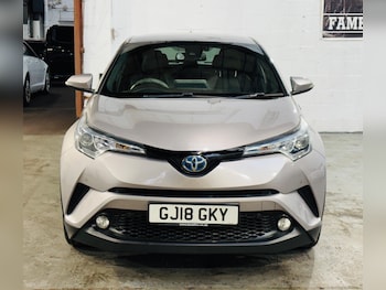 Used Toyota C-HR 2018 for sale - 77626155: Photo
