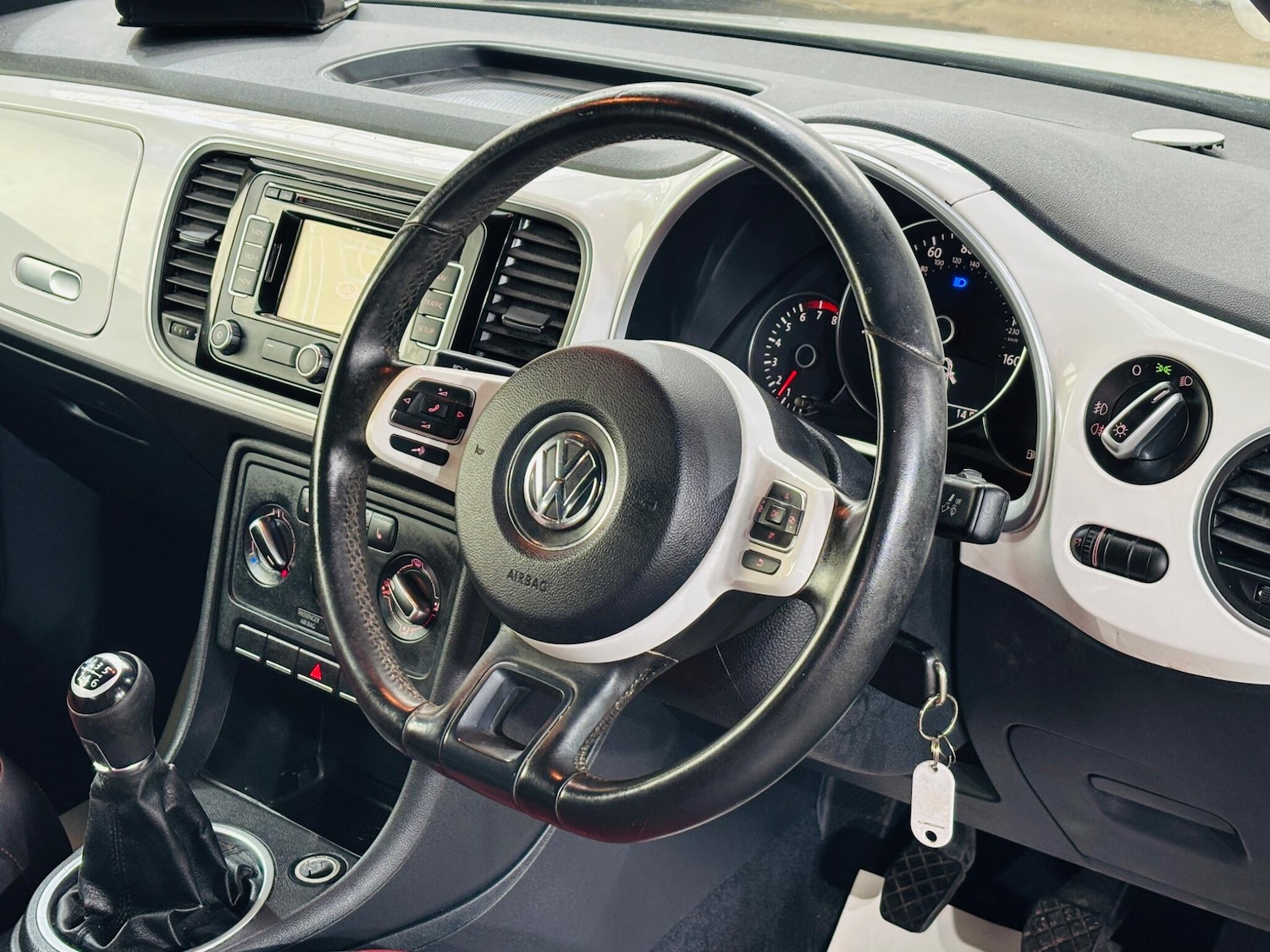 Used Volkswagen Beetle 2012 for sale - 78171307: Photo 11