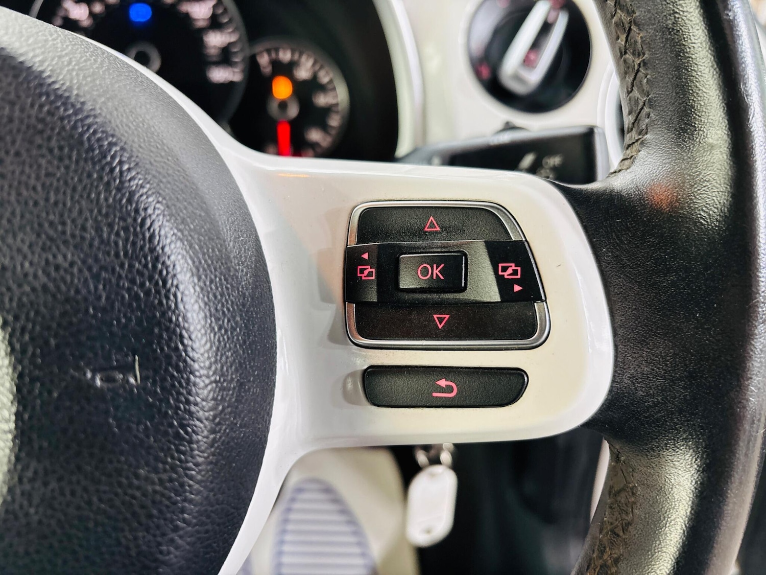 Used Volkswagen Beetle 2012 for sale - 78171307: Photo 20