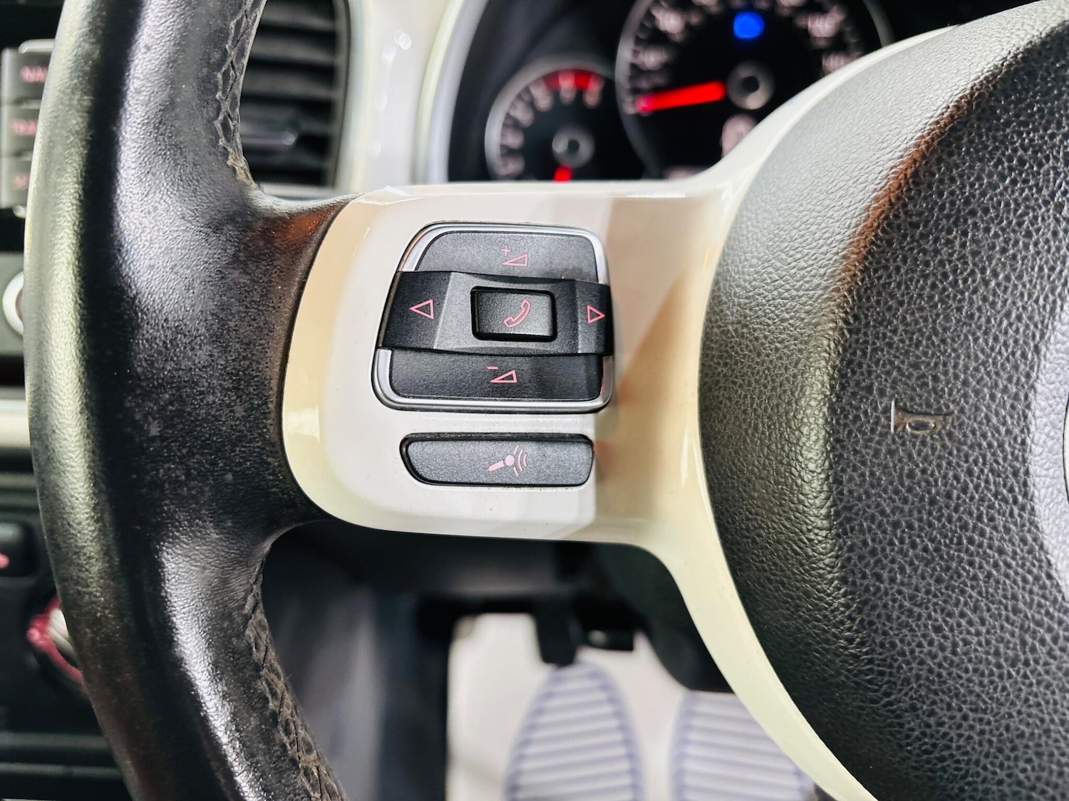 Used Volkswagen Beetle 2012 for sale - 78171307: Photo 21