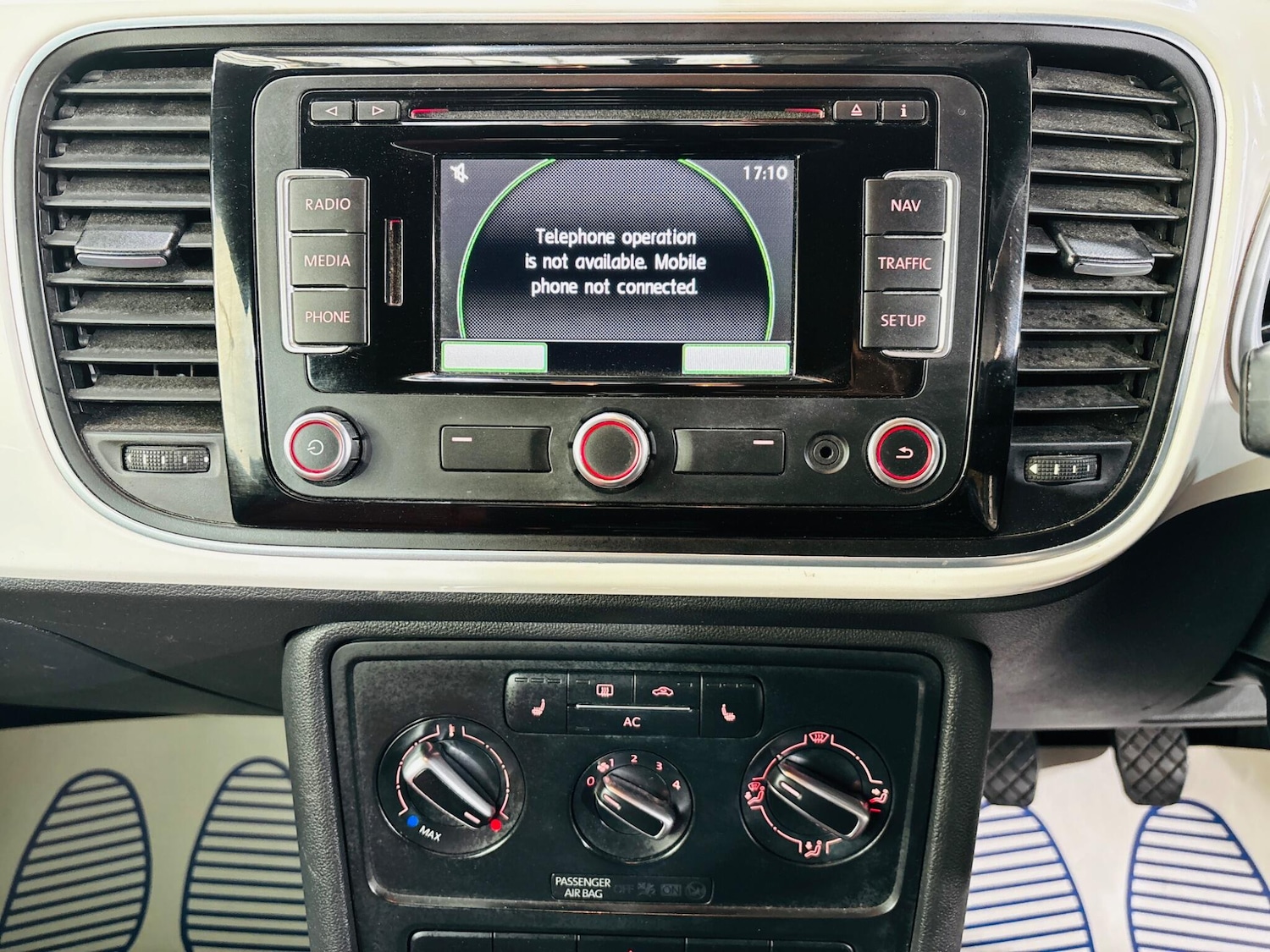 Used Volkswagen Beetle 2012 for sale - 78171307: Photo 25