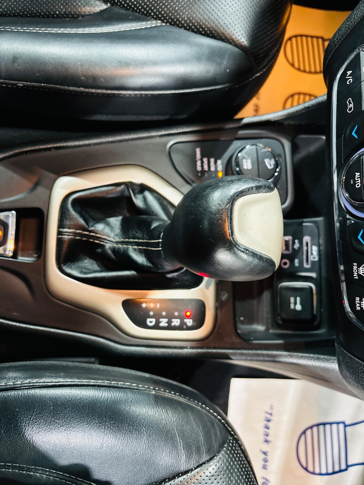 Used Jeep Cherokee 2015 for sale - 76361216: Photo 32