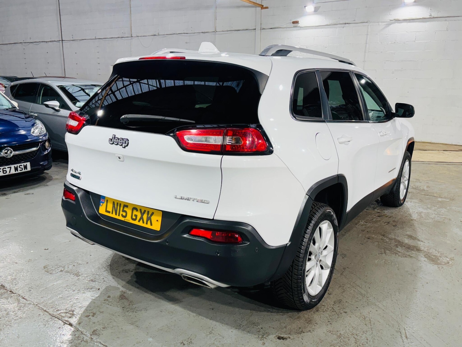 Used Jeep Cherokee 2015 for sale - 76361216: Photo 5