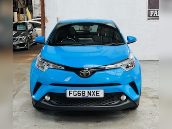 Used Toyota C-HR 2018 for sale - 78675349: Photo