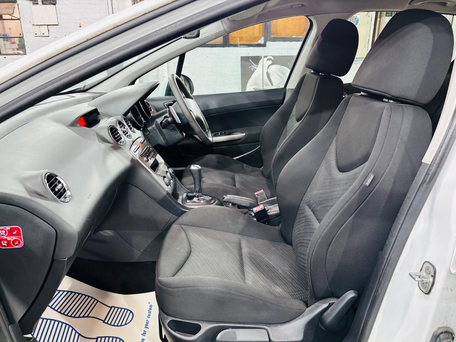 Used Peugeot 308 2010 for sale - 77839643: Photo 15