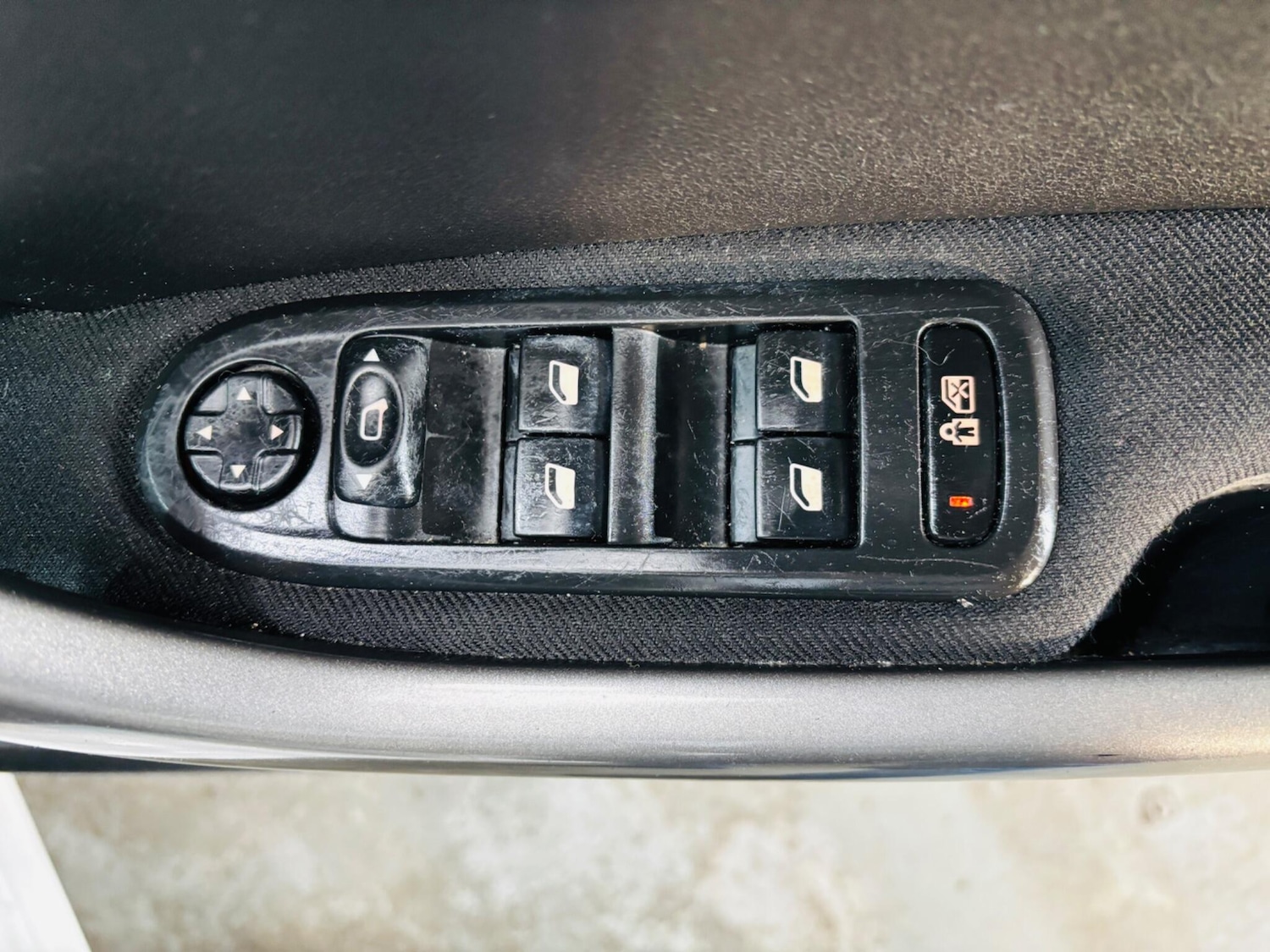 Used Peugeot 308 2010 for sale - 77839643: Photo 17