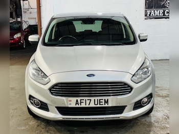 Used Ford S-Max 2017 for sale - 75789509: Photo