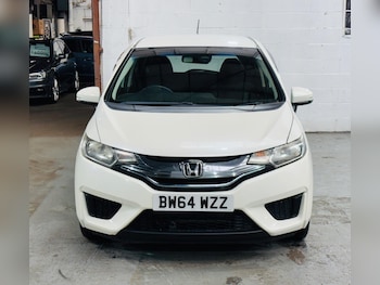 Used Honda Jazz 2014 for sale - 79472384: Photo