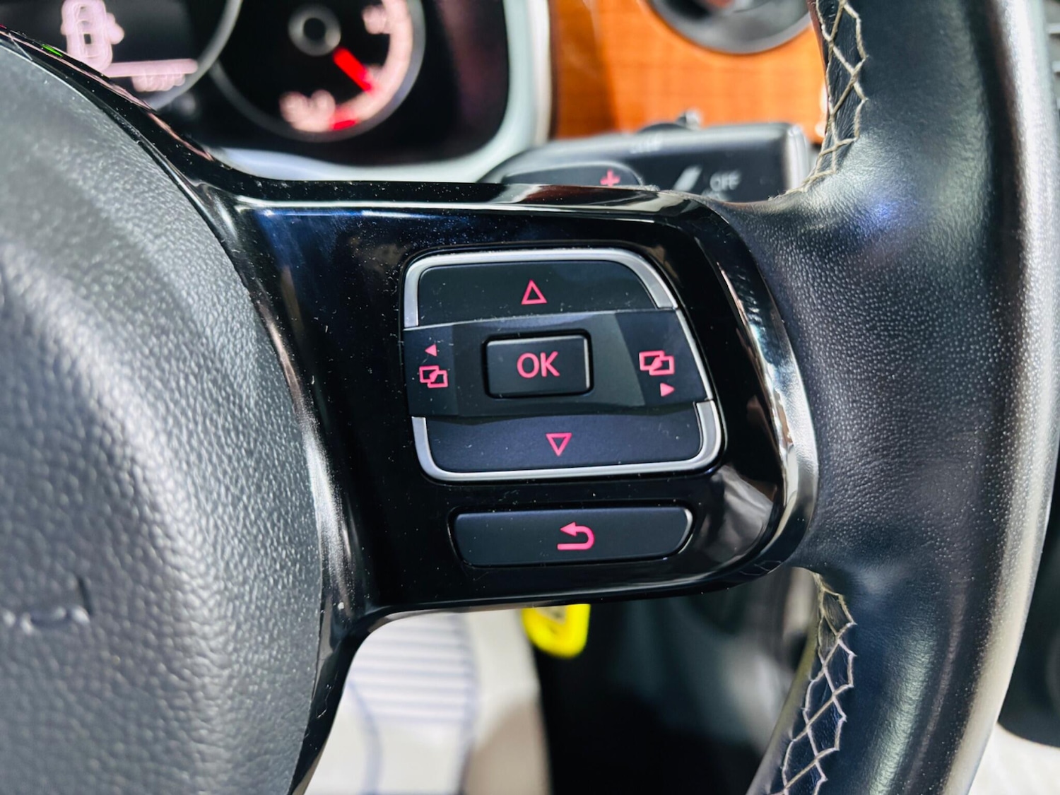 Used Volkswagen Beetle 2026 for sale - 78170916: Photo 21